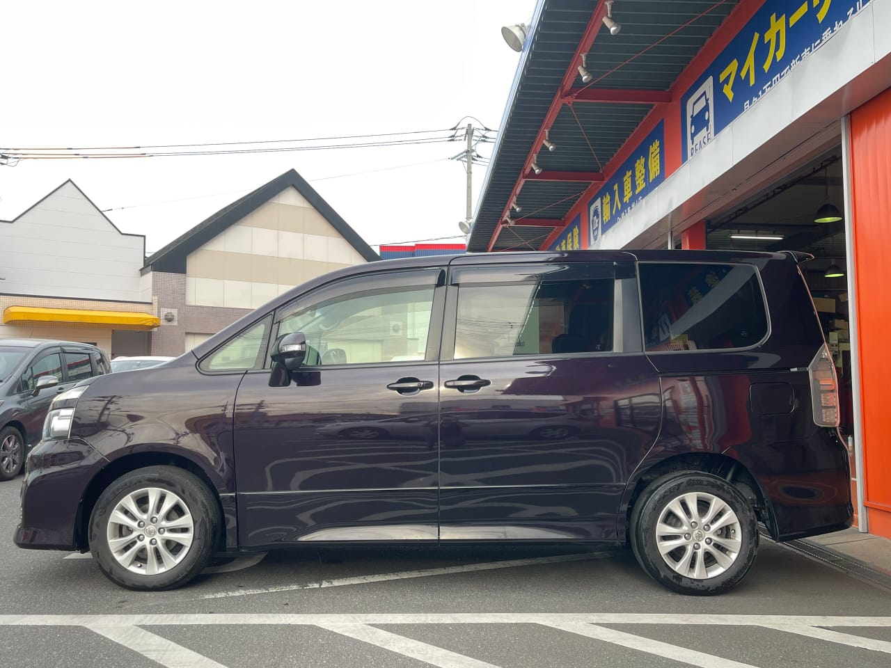 2013 Toyota Voxy
